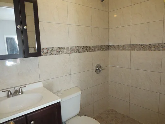 Rented by Parlor Real Estate Corp | media 11