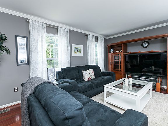 Living room w/ natural light