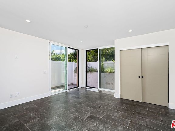 3rd image of 838 1/2 N McCadden Pl
