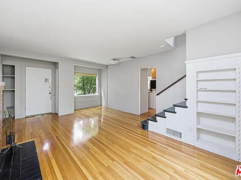 820 Crestmoore Pl — Photo 6