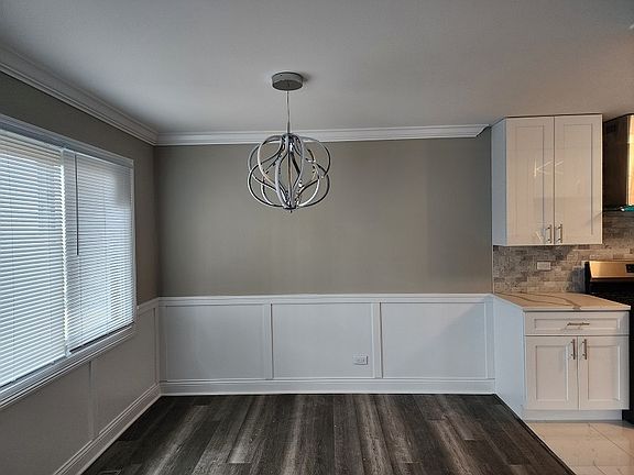 5th image of 2226 Windsor Ln