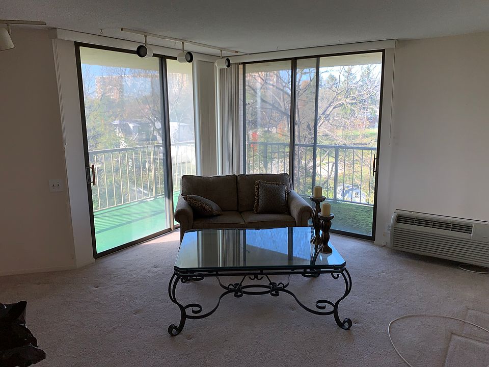 2nd image of 666 W Germantown Pike APT 2502