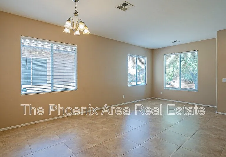 44299 W Oster Dr — Photo 15