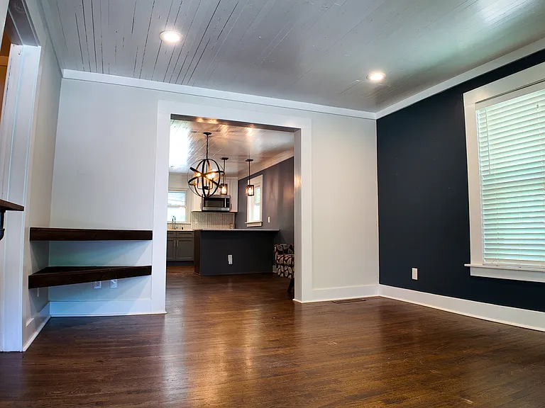 843 N Clayton St — Photo 5