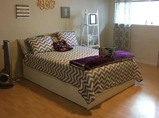 830 B St, Davis, CA 95616