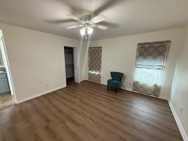 6800 Arlington Ave #A — Photo 10