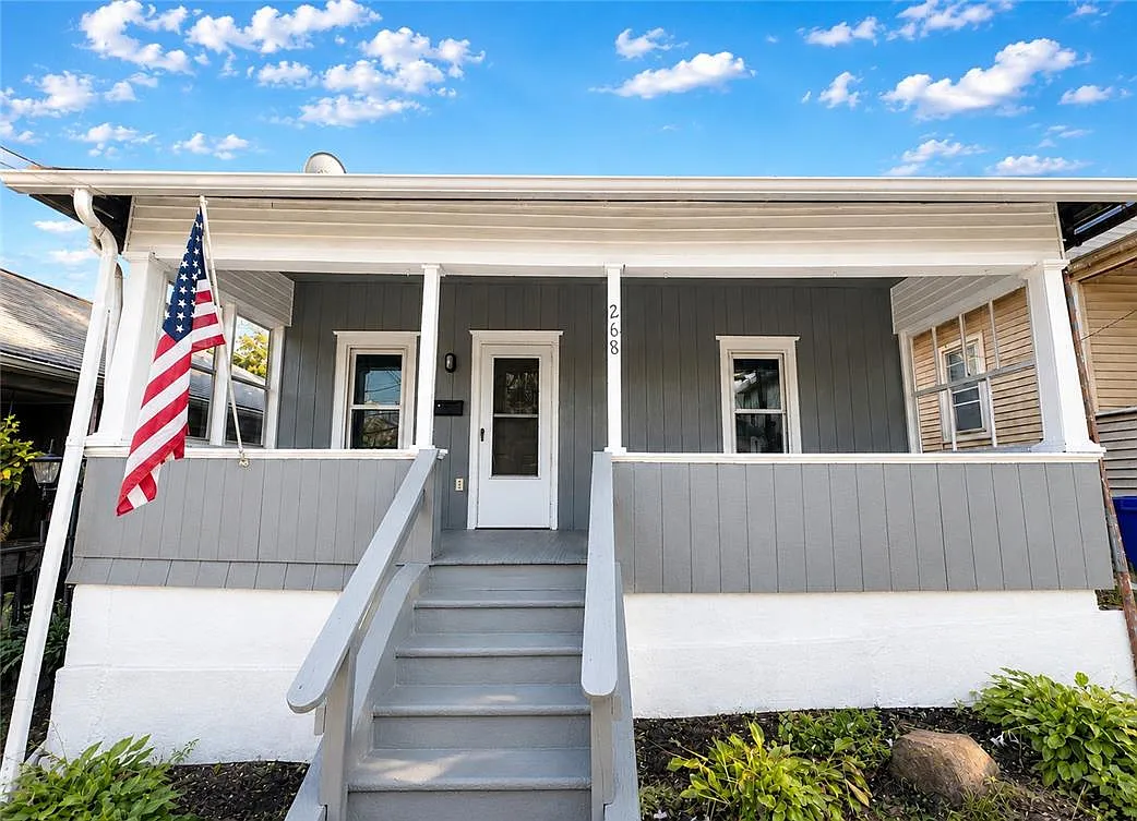 2 bed, 1.0 bath, 624 sqft, $1,300 — Photo 1