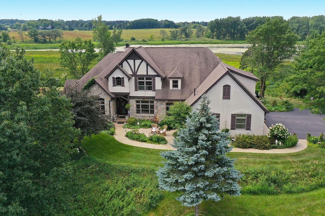 W5003 Cobblestone ROAD, Walworth, WI 53184 MLS 1832096 Zillow