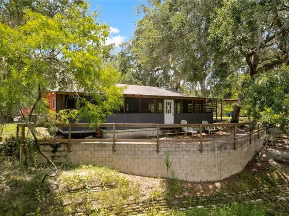 6410 Amelia Ln, Dade City, FL 33523
