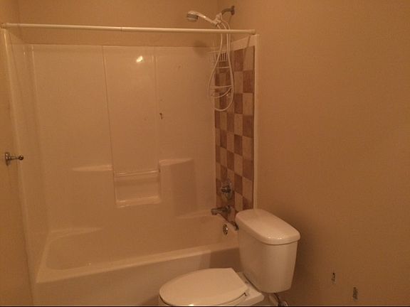 4th image of 105 Mayfield Dr