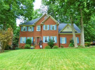 4813 Hearthstone Rd, Clemmons, NC 27012