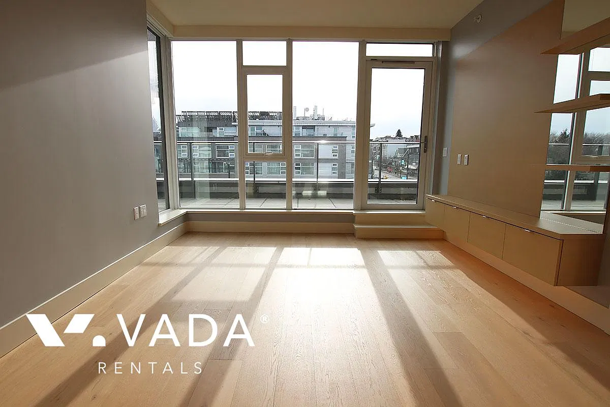 3639 West 16th Avenue Vancouver — Photo 3