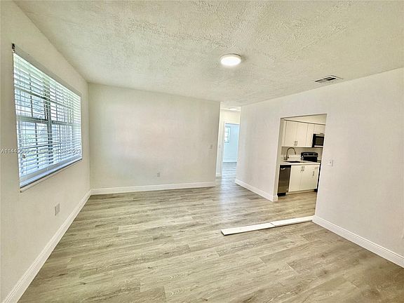 5th image of 1533 NW 53rd St #1533