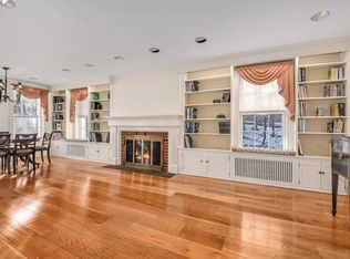 10 June Ave, Northport, NY 11768