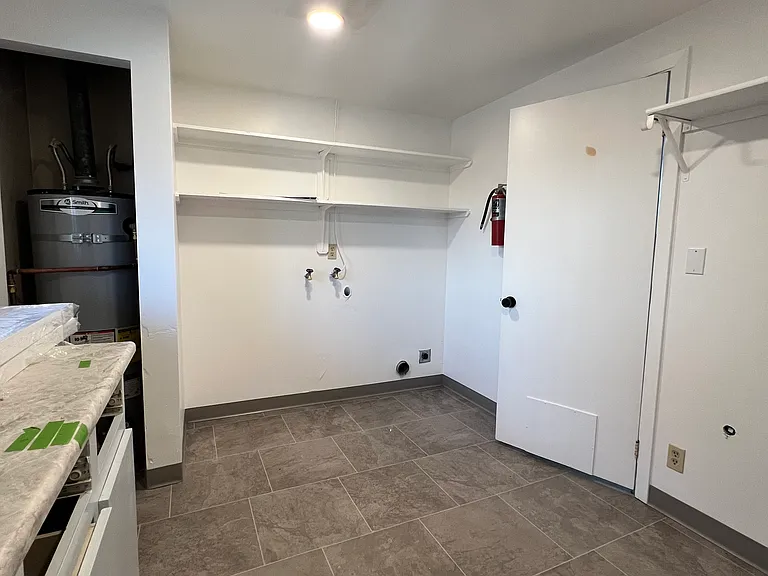 838 Dakota Ave — Photo 4