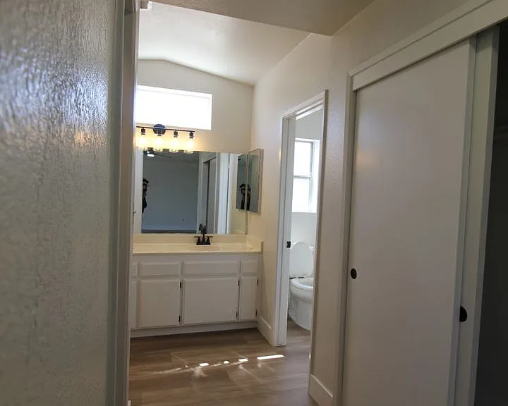 9405 Salinger St — Photo 16