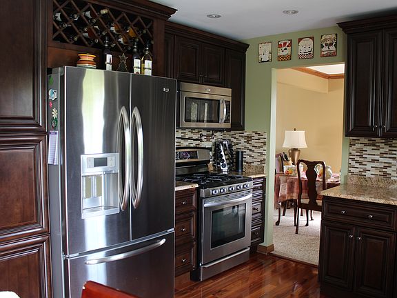 4th image of 11715 Brook Hill Dr