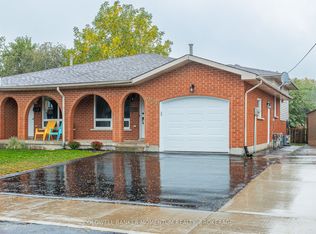 6680 Cropp St, Niagara Falls, ON L2E 7B3