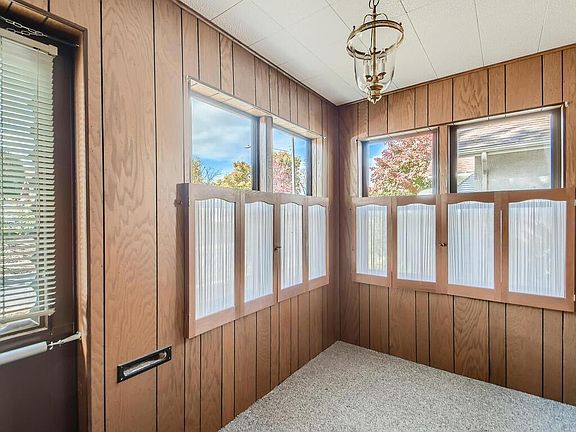 3rd image of 4023 26th Ave S