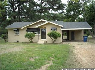 774 Tubbs Rd, Batesville, MS 38606