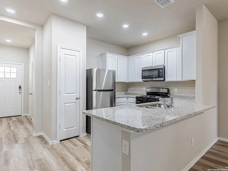 173 Damon Dr — Photo 7