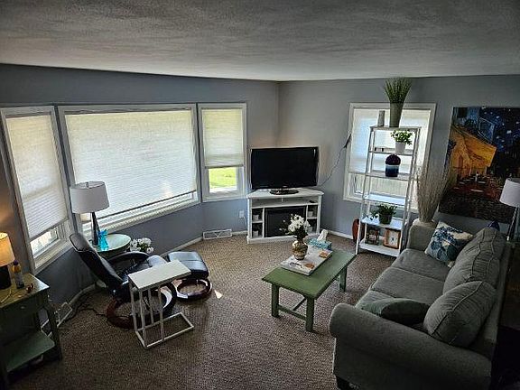 2nd image of 2142 Kilps Dr #2142