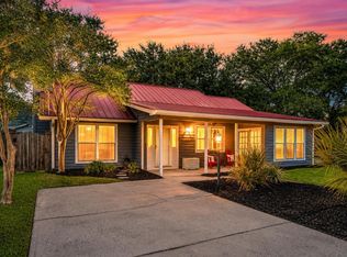 666 Poaug Ln, Mount Pleasant, SC 29464