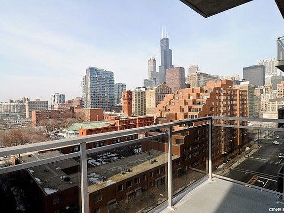 5th image of 1 E 8th St APT 305