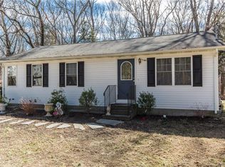 242 S Pierce Rd, East Greenwich, RI 02818