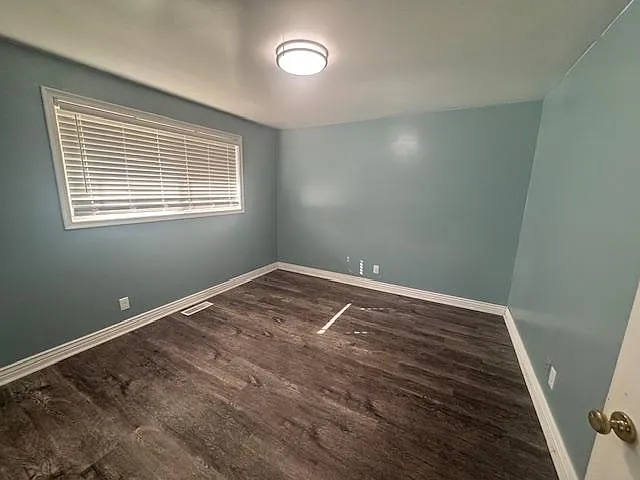 236 E 300 N — Photo 3