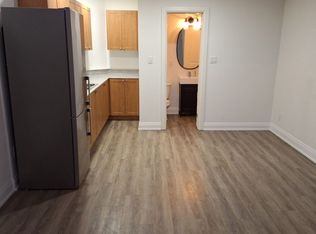 16 Dunlop St E #5, Barrie, ON L4M 1A3
