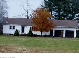 21 River Rd, Madison, ME 04950