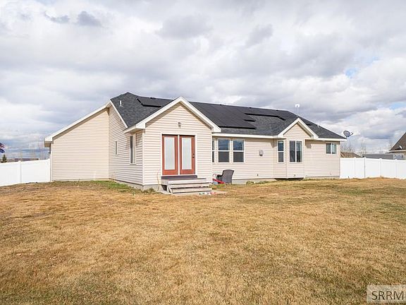 2nd image of 3836 E 120 N