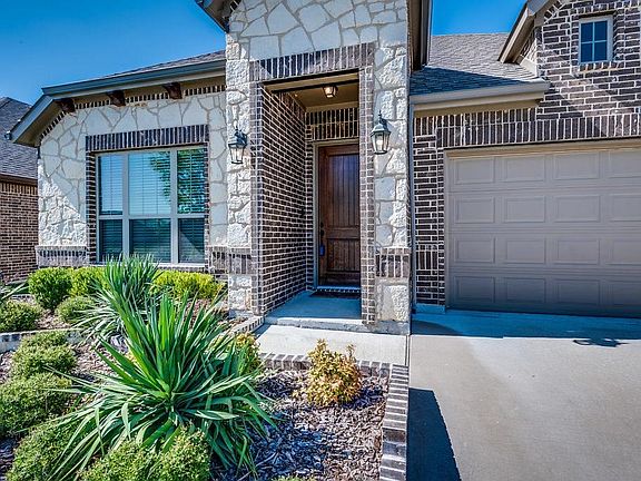 2nd image of 227 Valley View Dr