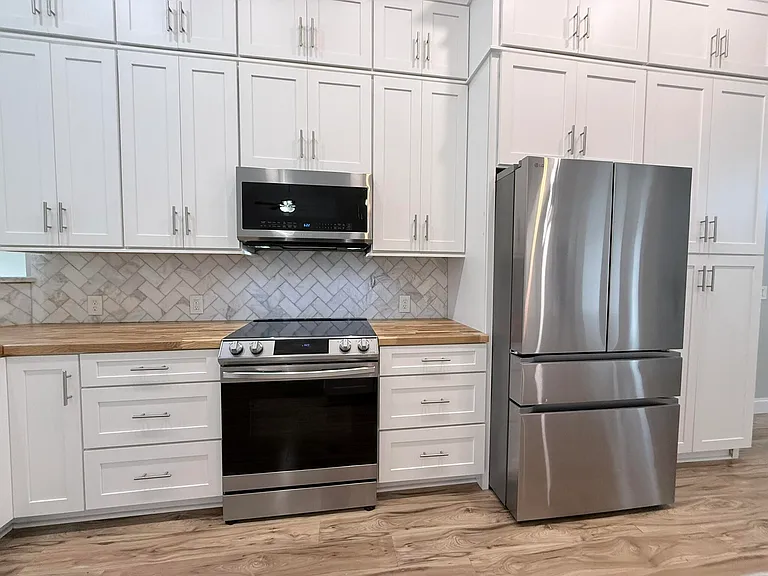 3786 Sierra Dr — Photo 14