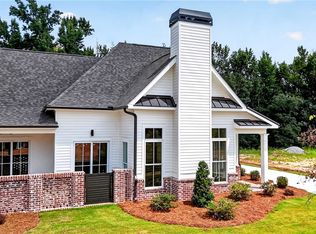 2176 Dawson Corner Loop, Auburn, AL 36832