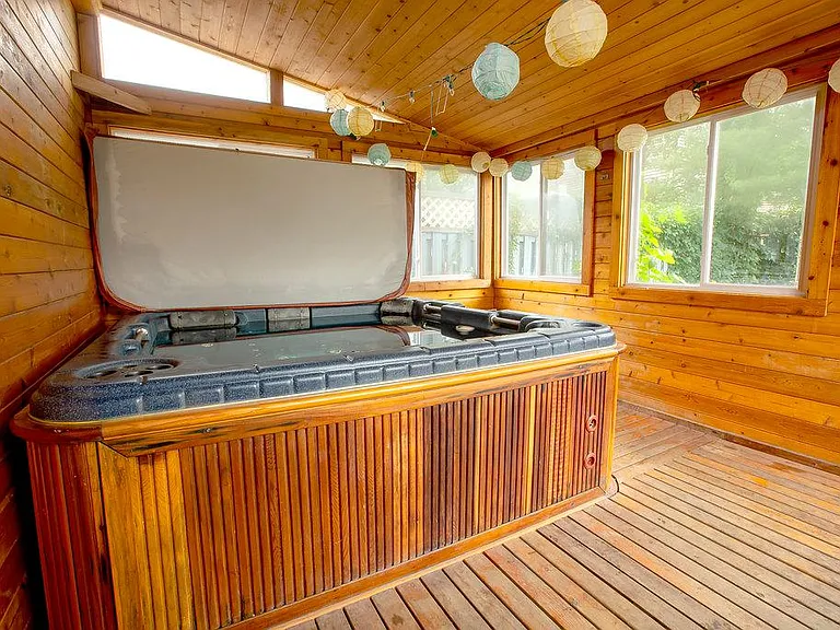 Hot Tub
