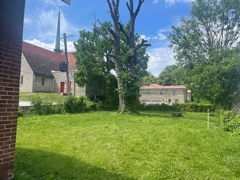 8229 Page Ave — Photo 9