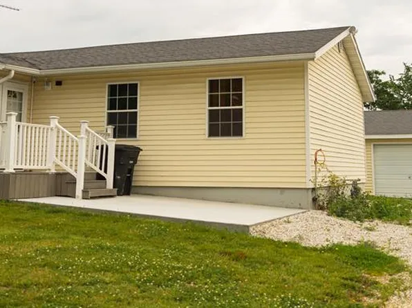 500 N Linn St, Lancaster, MO 63548