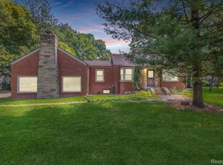 8396 N Seymour Rd, Flushing, MI 48433