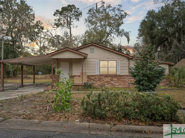 215 A Collins Lane, Hinesville, GA 31313