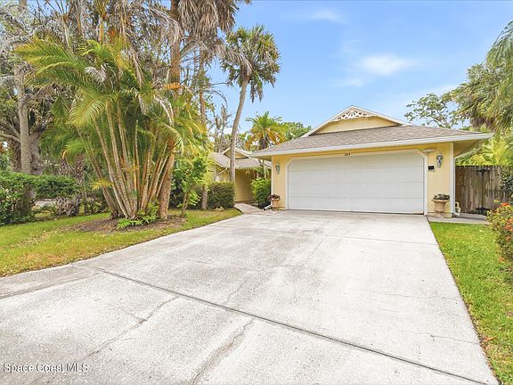 2nd image of 285 Ibis Dr
