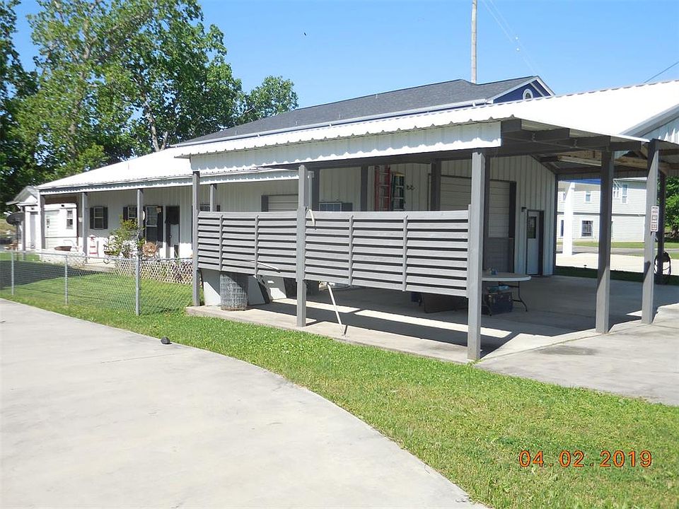 1st image of 1810 County Road 243