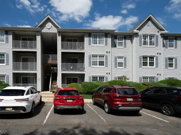 110 Stratford Pl, Bridgewater Twp., NJ 08805
