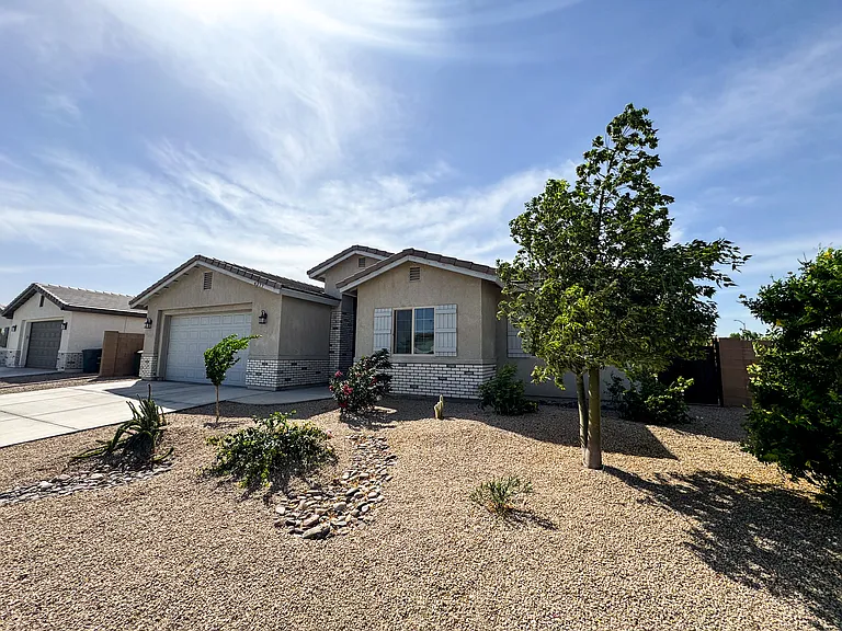 4377 W 16th Ln — Photo 36