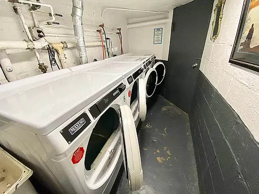 Rented by J PRESTON AND ASSOCIATES INC | media 10