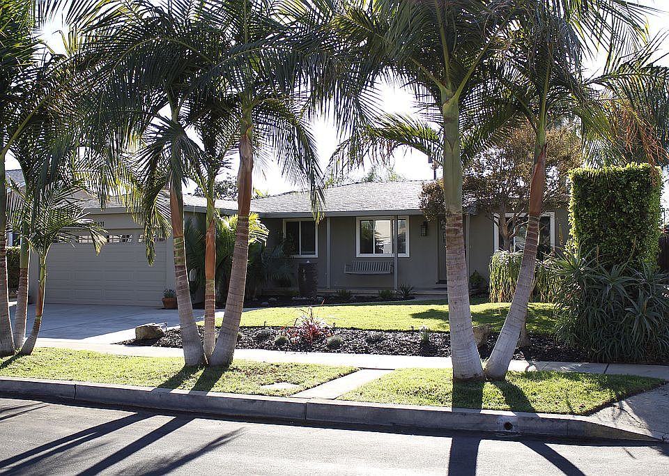 1st image of 8431 Bardwell Ave
