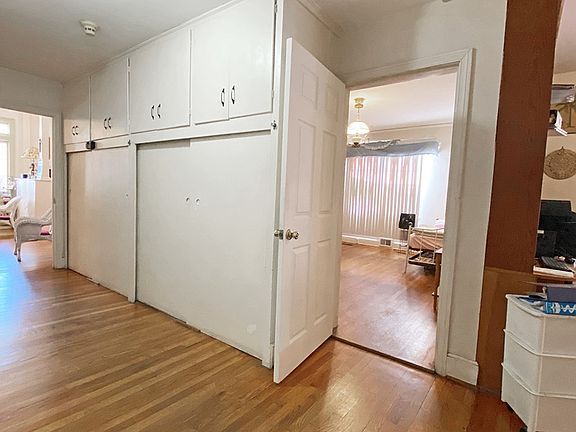 5th image of 211 N Heyward St