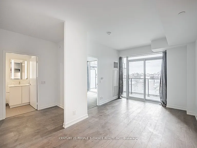270 Dufferin St #713 — Photo 3