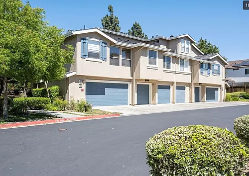 1079 Esparanza Way Photo 1